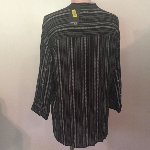 Jones New York Women’s Blouse NEW W-tags Size M Black ivory stripe button Down - Picture 6 of 8